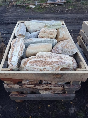 Златолит жёлтый, жёлто-зелёный глыбки и валуны для ланшафтного дизайна купить в Кургане