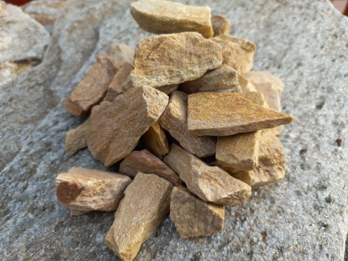 Златолит жёлтый декоративная каменная крошка купить в Кургане