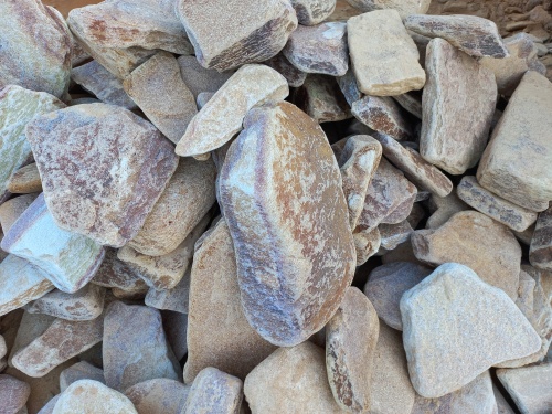 Златолит жёлтый, жёлто-зелёный глыбки и валуны для ланшафтного дизайна купить в Кургане