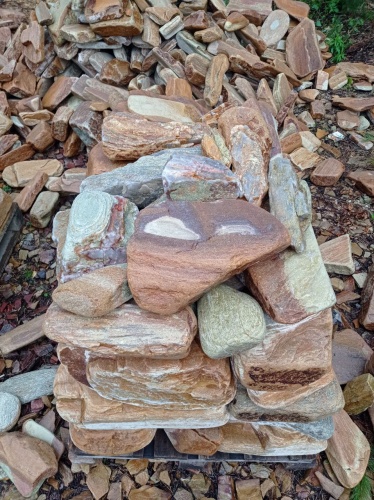 Златолит жёлтый, жёлто-зелёный глыбки и валуны для ланшафтного дизайна купить в Кургане