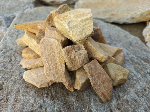 Златолит жёлтый декоративная каменная крошка купить в Кургане