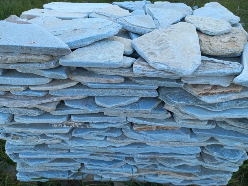 Плитняк златолит зелёный галтованный для цоколя купить в Кургане