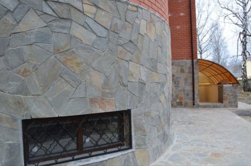 Плитняк златолит Уральский для цоколя, отмостки купить в Кургане